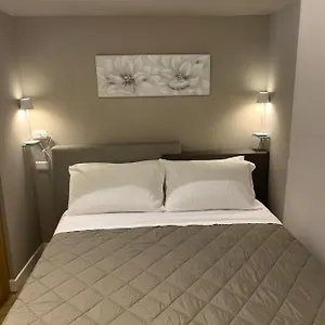 https://casa-mule-sperlinga.palermohotels.org